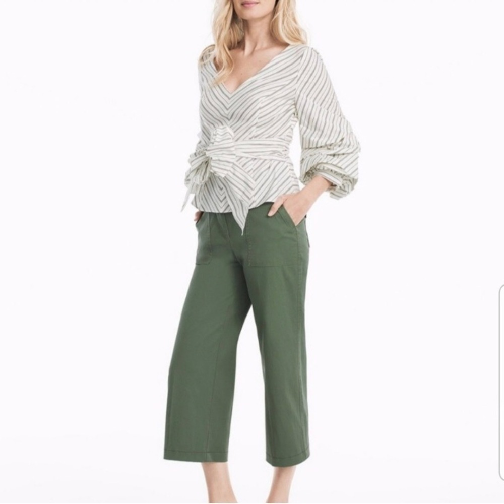 White House Black Market Green Wide Leg Crop Pants Size 4